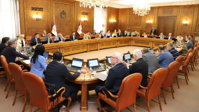 Predlog zakona o negovateljima